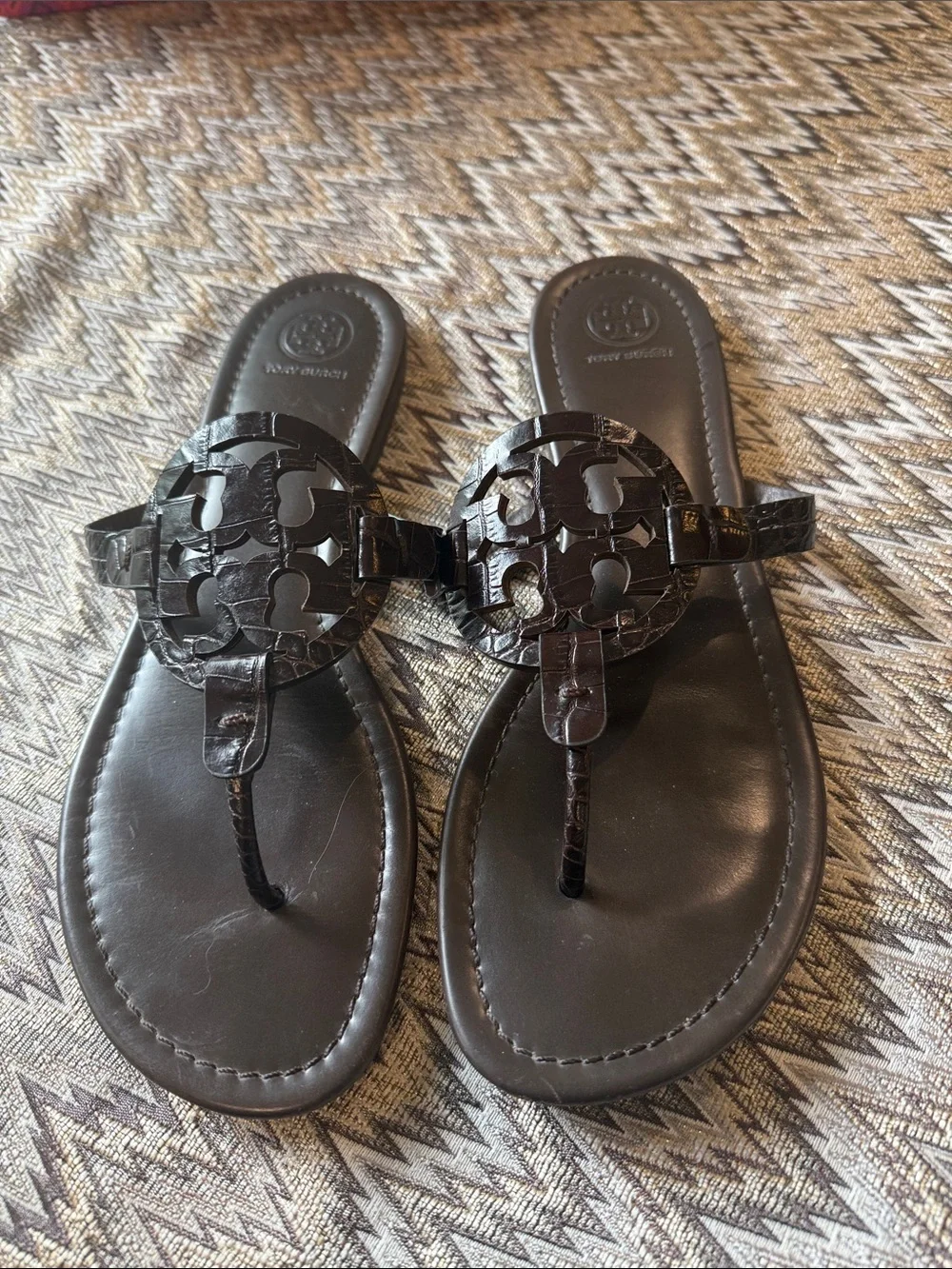Tory Burch coffee bean brown croc Miller Cutout Thong Sandals. 10.5
